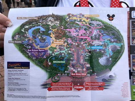 Brand new map at Disneyland today! : r/Disneyland