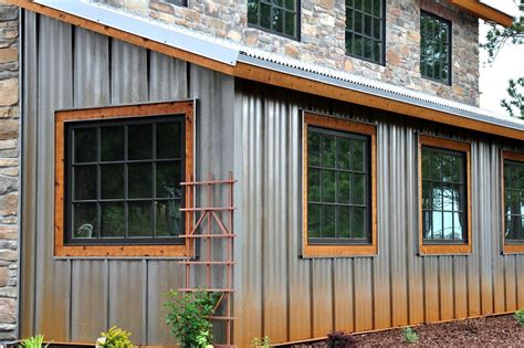 Pin by Tracy Lund on Business | Metal siding house, Metal siding, Modern farmhouse exterior