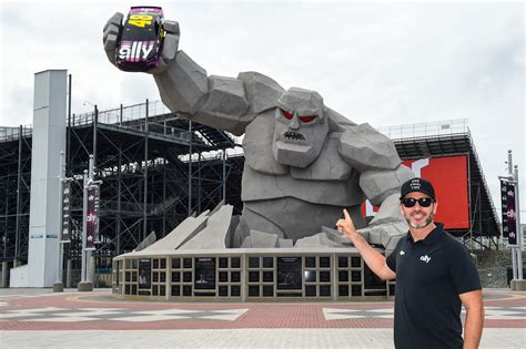 Dover International Speedway honors Jimmie Johnson as ‘The Monster Mile ...