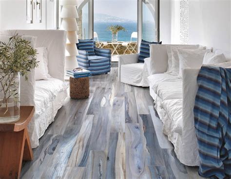 Wood Look Tile: 17 Distressed, Rustic, Modern Ideas