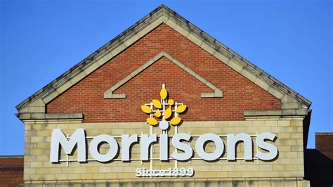 Morrisons is selling half price Champagne and Prosecco for Mother's Day ...