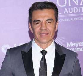 Adrian Uribe Birthday, Real Name, Age, Weight, Height, Family, Facts, Contact Details, Wife ...