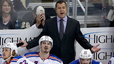 Rangers sign head coach Alain Vigneault to a contract extension