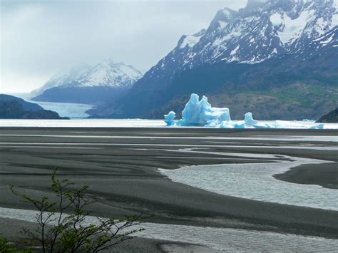 Grey Glacier & icebergs in Grey Lake & Pingo River & Andes… | Flickr