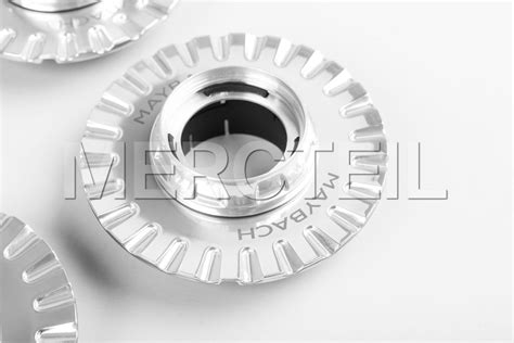 Buy the spare part Mercedes-Benz A0004006000 hub cap