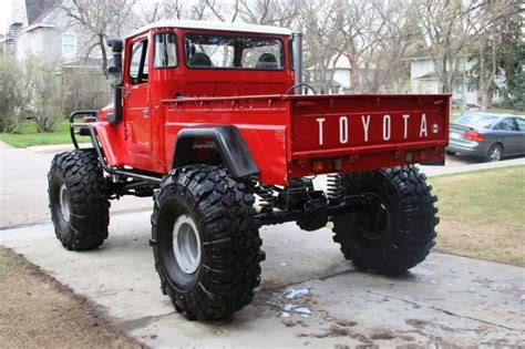 FJ45 - Toyota 4x4 Land Cruisers