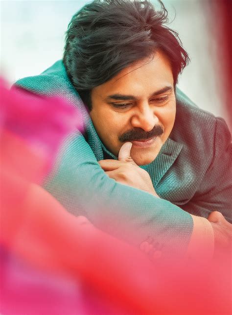 Pawan Kalyan New Agnathavasi Movie Latest Stylish ULTRA HD Photos ...