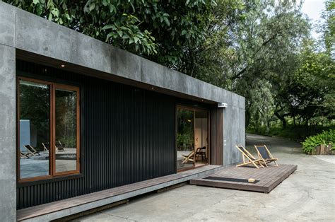 Custom Prefab Shipping Container Homes | Apartment Therapy