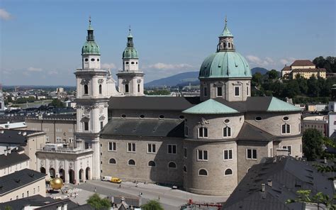 File:Salzburg, Salzburger Dom, Exterior 002.JPG - Wikimedia Commons