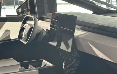 tesla-cybertruck-seats - TESLARATI