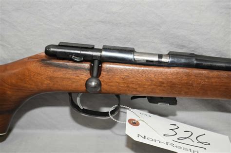 Remington Model 525 .22 LR Cal Mag Fed Bolt Action Rifle w/ 21" bbl [ blued finish, few slight marks