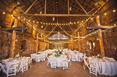 Amazing Wedding Lighting Design Ideas For Inspiration 13 | Rustic chic wedding, Rustic barn ...