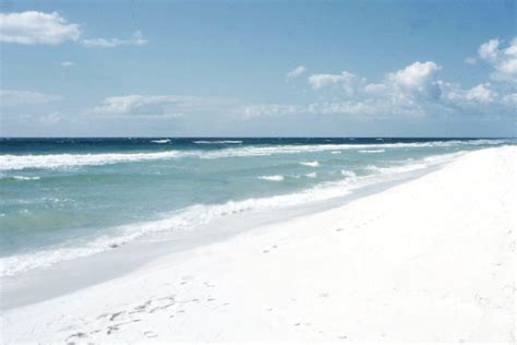 File:Pensacola Beach 1957 White Sand.jpg - Wikipedia