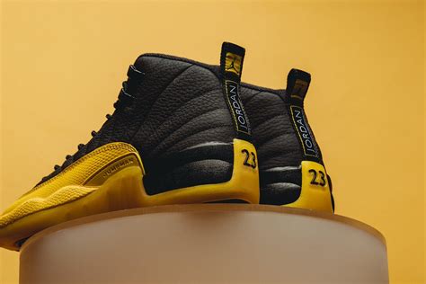 Air Jordan 12 Retro (GS) - Black/University Gold – Feature