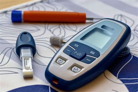 Needle-Free Glucose Monitoring for Seniors - Ask-Albert