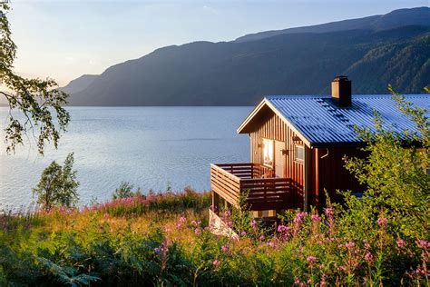 Waterfront Cabins For Sale | Lakefront Cabins | Riverfront Cabins