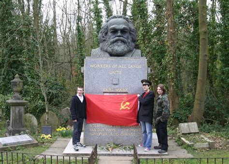 Karl Marx grave, Highgate | Flickr - Photo Sharing!