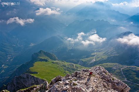 Hiking & mountaineering: Mangart / Mangrt - Explore Slovenia