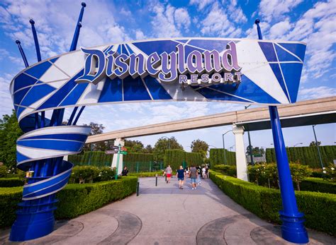 Disneyland Rope Drop Report: Summer 2021 - Disney Tourist Blog