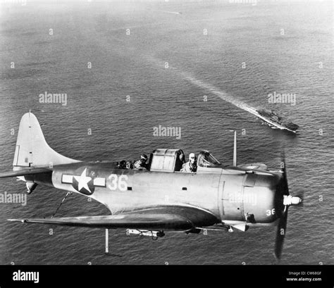 Douglas SBD-3 "Dauntless" divebomber, 1944-45 Stock Photo - Alamy