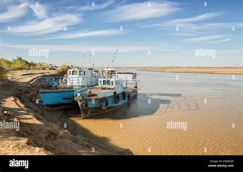 Amu darya hi-res stock photography and images - Alamy