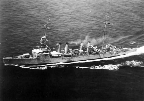 Omaha class light cruiser USS Detroit CL-8 1944 | World War Photos