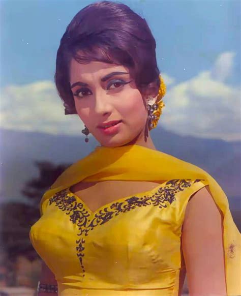 Throw back photo of classic actress Sadhna ji | Prettiest actresses ...