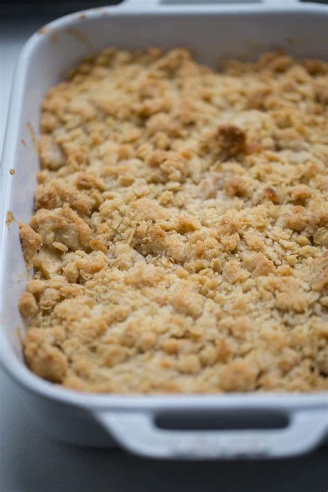 Buttery Apple Crisp Recipe - Lauren's Latest