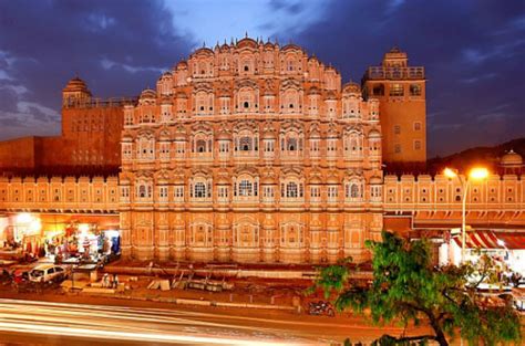 Hawa Mahal - Jaipur's Most Distinctive Landmark