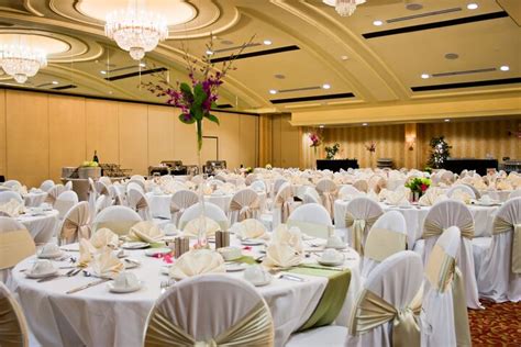 Crowne Plaza Louisville | Reception Venues - The Knot