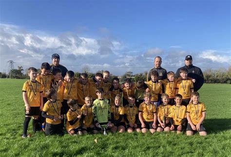 Clonmel Town FC on Twitter: "Pictured are the U10’s after their end of ...