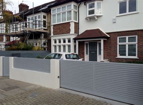 Front boundary wall screen automated electronic gate installation grey ...