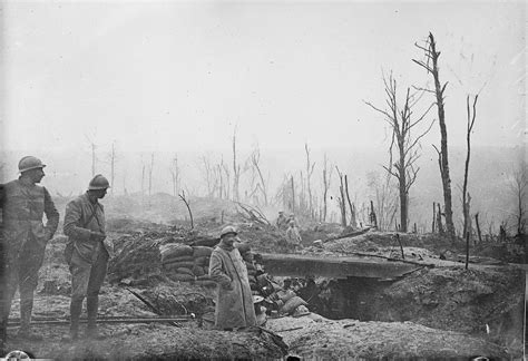 Il y a cent ans, Verdun: le devoir de mémoire