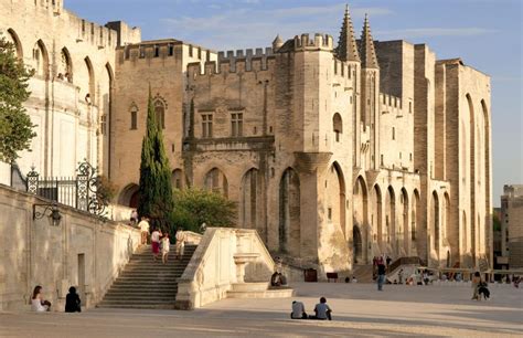 Visitez le Palais des Papes - Gîtes et Chambre d'Hôtes - Maison Orsini