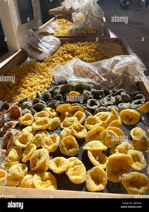 Bari, Italy. Fresh, home made pasta for sale by local people on Strada delle Orecchiette Stock ...