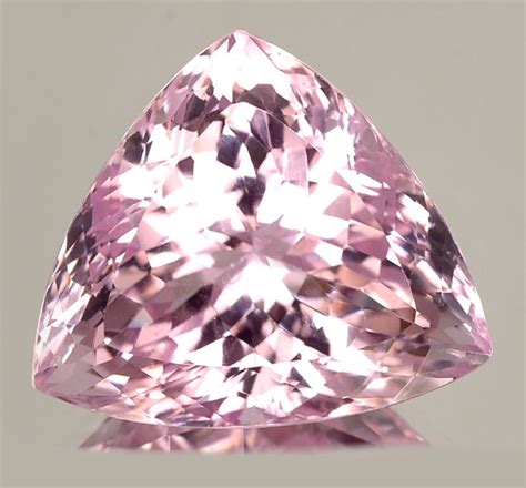 Learning Geology: Kunzite Gemstone