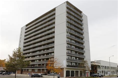 1545 Ouellette Ave., Windsor - Apartment for Rent -B106965