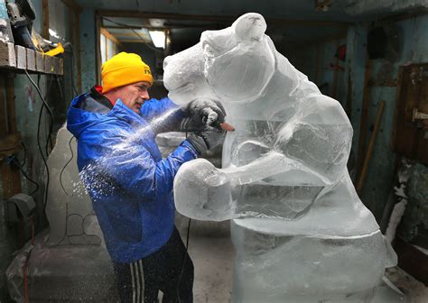 Ice sculptures bring artistic creativity to First Night - The Boston Globe