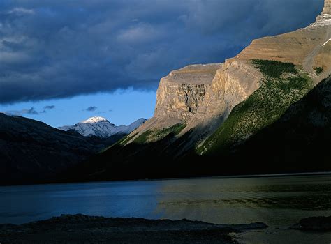 Lake Minnewanka, Banff National Park | Mike Chowla's Photo Blog