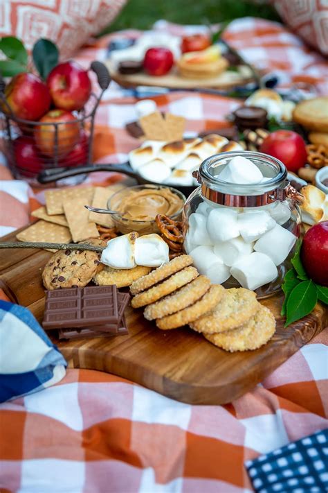 At-Home Bonfire Night Celebration with a Fall S'mores Board | Pizzazzerie