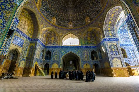 Photographer Captures Dazzling Beauty of Isfahan Mosque Ceilings