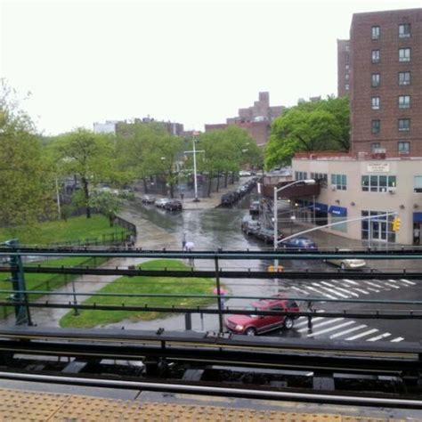 MTA Subway - Parkchester (6) - East Bronx - Bronx, NY