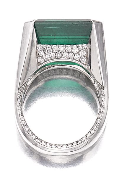 Very impressive emerald and diamond ring, Chopard | Chopard ring, Mens jewelry, Chopard