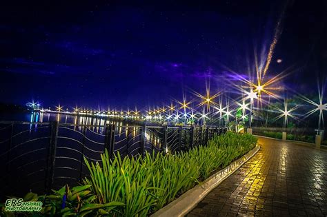 Iloilo Esplanade at Night - My Iloilo Travels and Beyond