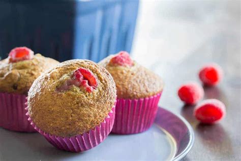 Raspberry Bran Muffins - stetted