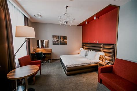 HOLIDAY INN KRAKOW CITY CENTRE, AN IHG HOTEL $82 ($̶9̶6̶) - Updated ...