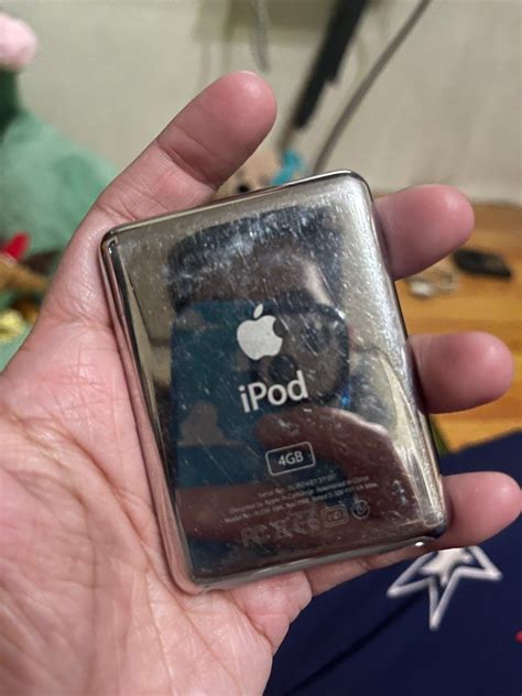 Apple iPod Nano 3rd Gen on Carousell