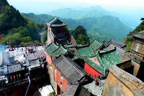 Wudang Mountains - Full travel guide | 2 day itinerary - Fiona Travels from Asia