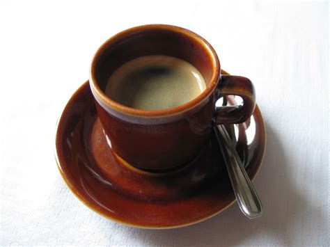 File:Brown cup of coffee.jpg - Wikimedia Commons