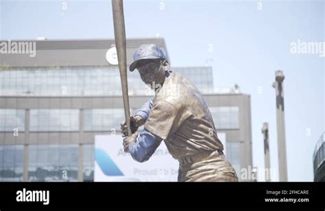 Ernie Banks Statue, Chicago Cubs, Wrigley Field Stadium, Sunny Day and ...